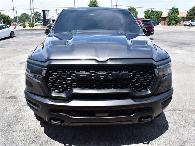 Photo of 2025 Granite Crystal Metallic Clearcoat RAM 1500