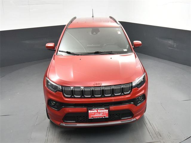 Photo of 2022 Redline Pearlcoat Jeep Compass