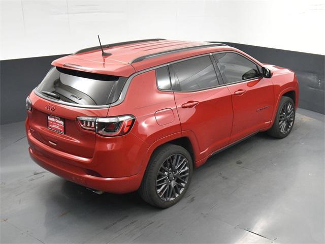 Photo of 2022 Redline Pearlcoat Jeep Compass