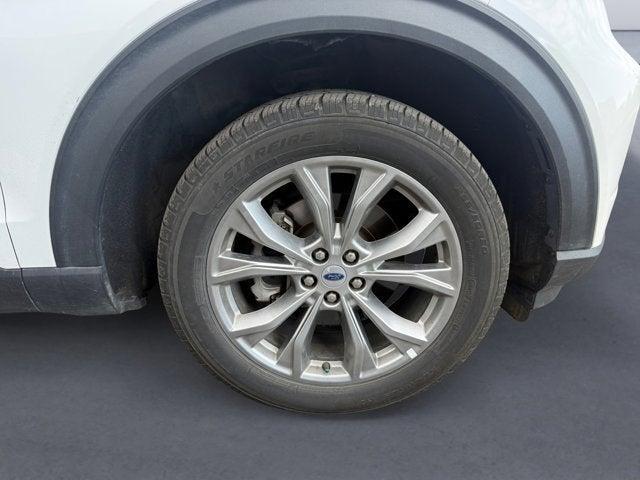 Photo of 2023 Oxford White Ford Explorer