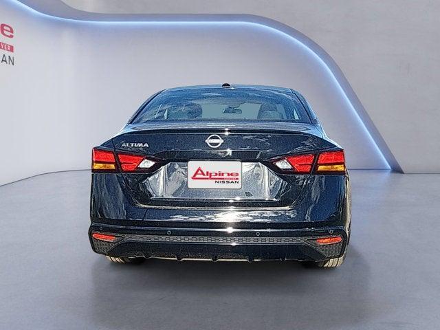 Photo of 2025 Black Nissan Altima