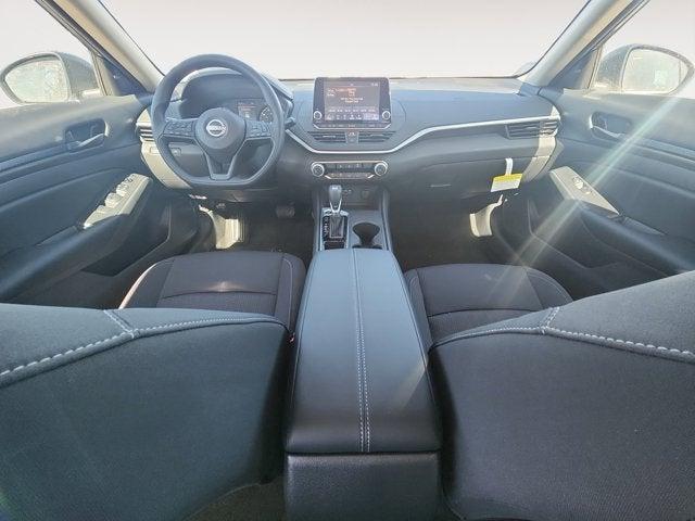 Photo of 2025 Gun Metallic Nissan Altima