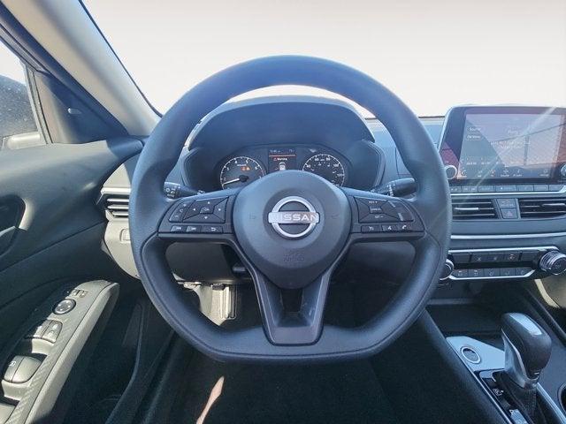 Photo of 2025 Gun Metallic Nissan Altima
