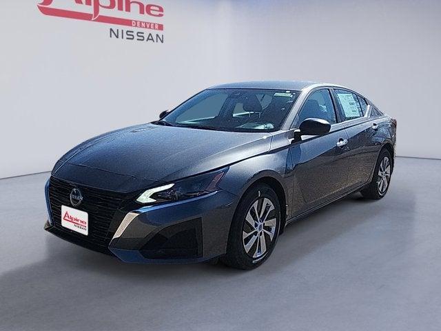 Photo of 2025 Gun Metallic Nissan Altima