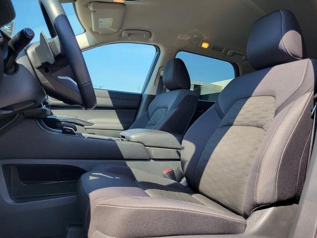 Photo of 2024 Gun Metallic Nissan Pathfinder
