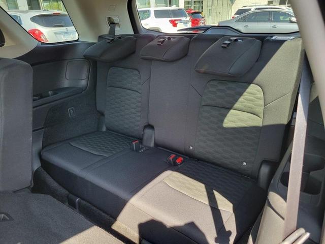 Photo of 2024 Gun Metallic Nissan Pathfinder