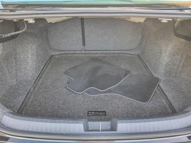 Photo of 2019 Black Volkswagen Jetta