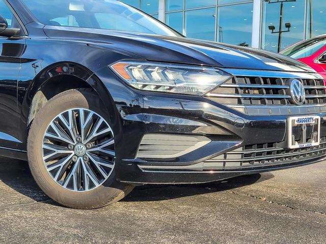 Photo of 2019 Black Volkswagen Jetta