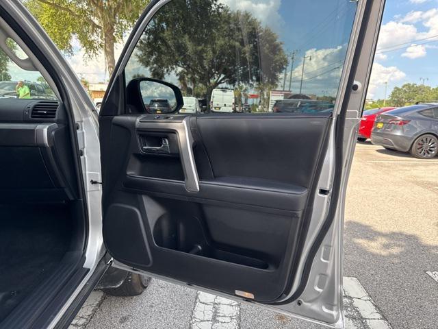 Photo of 2022 Classic Silver Metallic Toyota 4Runner