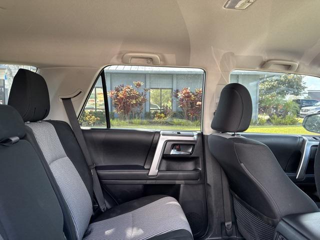 Photo of 2022 Classic Silver Metallic Toyota 4Runner