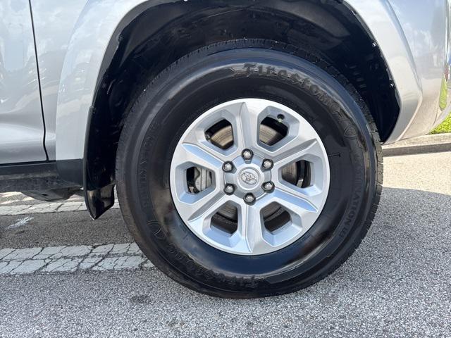 Photo of 2022 Classic Silver Metallic Toyota 4Runner