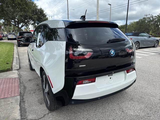 Photo of 2014 Capparis White w/BMW i Frozen Blue Accent BMW i3