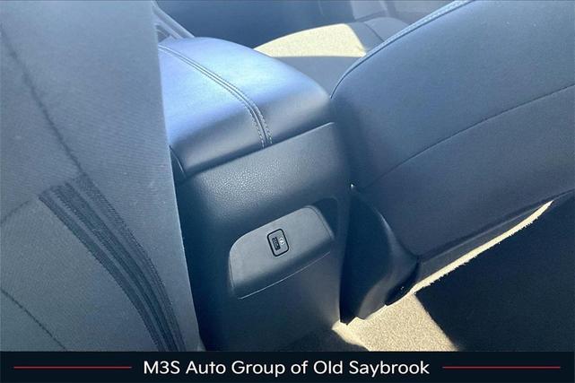 Photo of 2022 Super Black Nissan Sentra