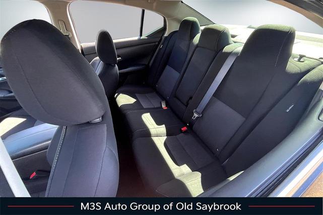 Photo of 2022 Super Black Nissan Sentra