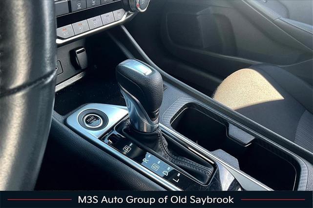 Photo of 2022 Super Black Nissan Sentra