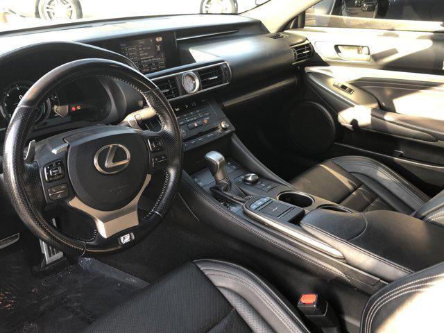 Photo of 2016 White Lexus RC 200t