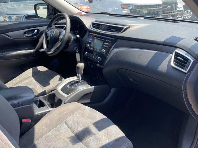 Photo of 2016 Arctic Blue Metallic Nissan Rogue