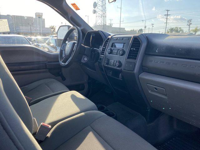 Photo of 2018 Oxford White Ford F-250