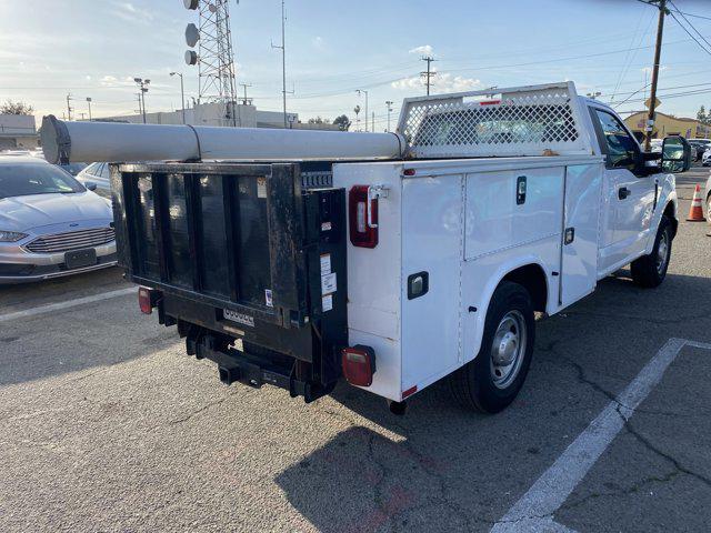 Photo of 2018 Oxford White Ford F-250