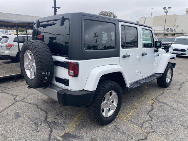 Photo of 2018 Bright White Clearcoat Jeep Wrangler JK Unlimited