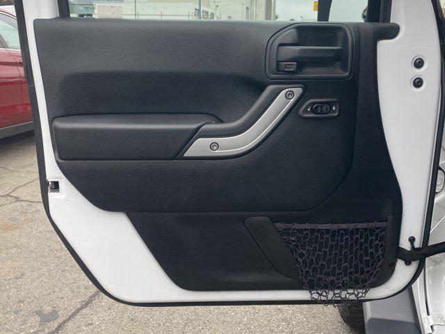 Photo of 2018 Bright White Clearcoat Jeep Wrangler JK Unlimited