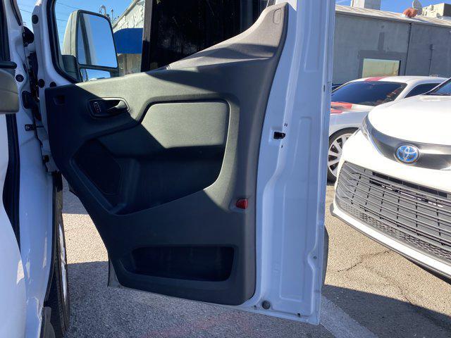 Photo of 2022 Oxford White Ford Transit-350