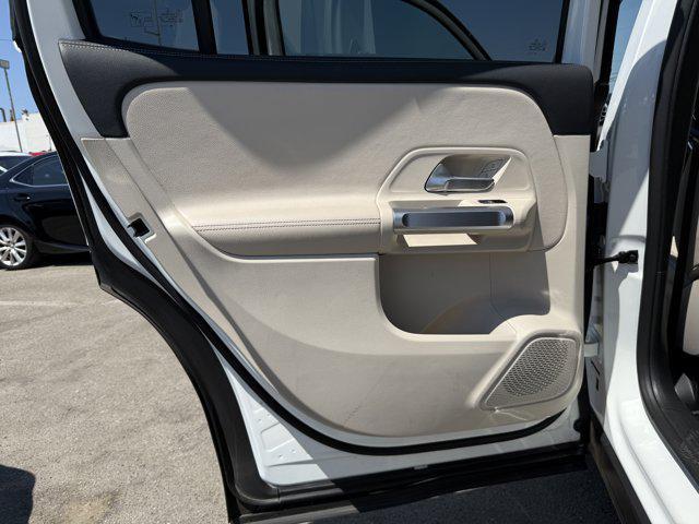 Photo of 2021 White Mercedes-Benz GLB 250