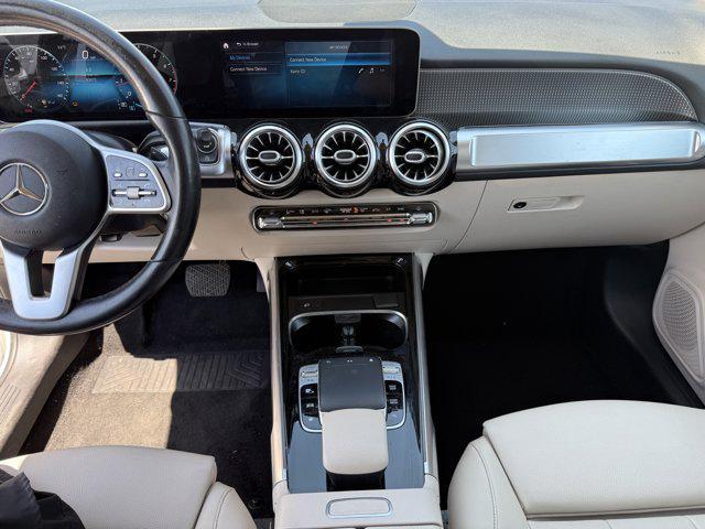 Photo of 2021 White Mercedes-Benz GLB 250