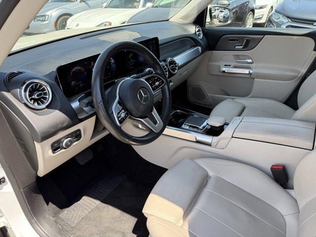 Photo of 2021 White Mercedes-Benz GLB 250
