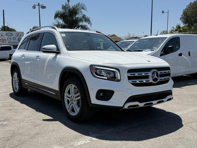 Photo of 2021 White Mercedes-Benz GLB 250