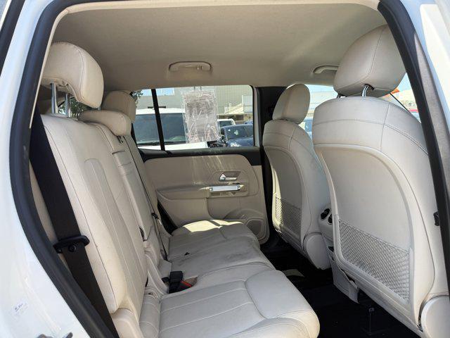 Photo of 2021 White Mercedes-Benz GLB 250