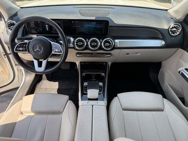 Photo of 2021 White Mercedes-Benz GLB 250
