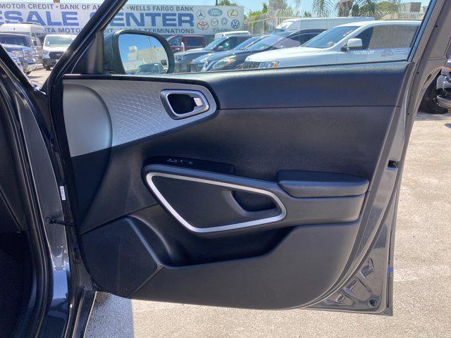 Photo of 2022 Gravity Gray Kia Soul