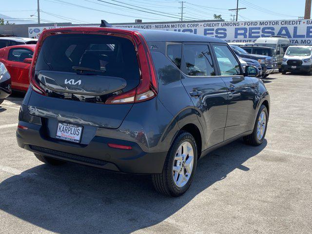 Photo of 2022 Gravity Gray Kia Soul