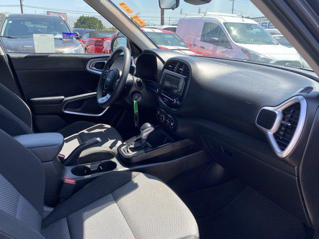 Photo of 2022 Gravity Gray Kia Soul
