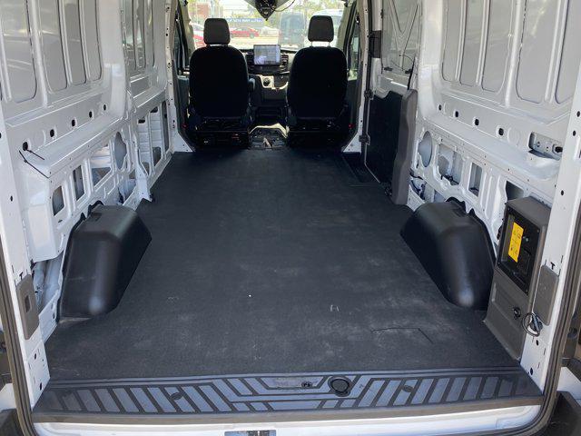 Photo of 2022 Oxford White Ford Transit-350