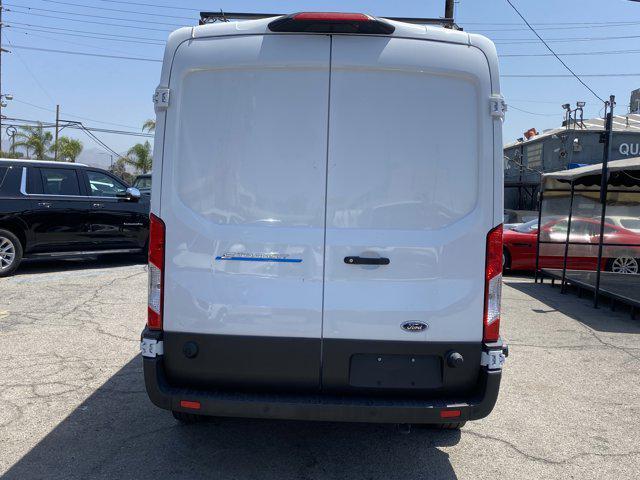 Photo of 2022 Oxford White Ford Transit-350