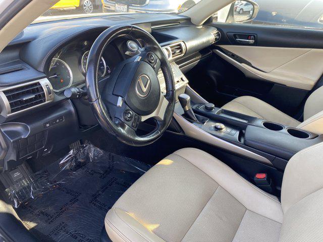 Photo of 2016 White Lexus IS 200t