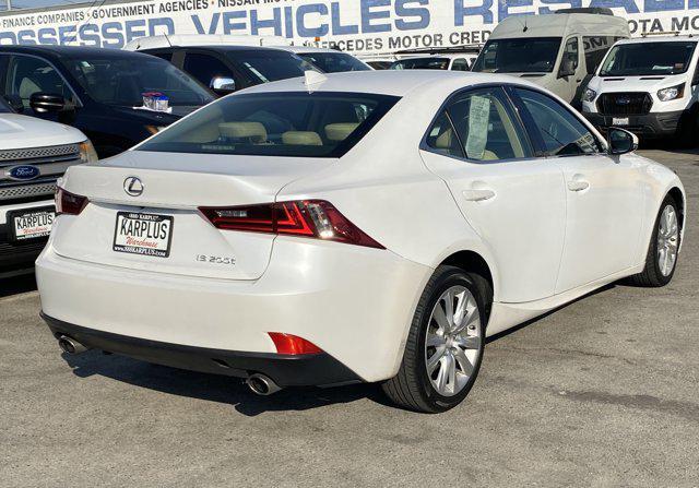 Photo of 2016 White Lexus IS 200t