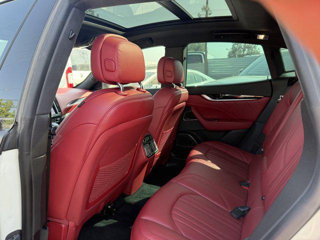 Photo of 2019 Bianco Maserati Levante