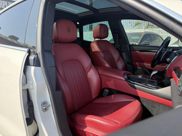 Photo of 2019 Bianco Maserati Levante