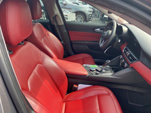 Photo of 2019 Vesuvio Gray Metallic Alfa Romeo Giulia