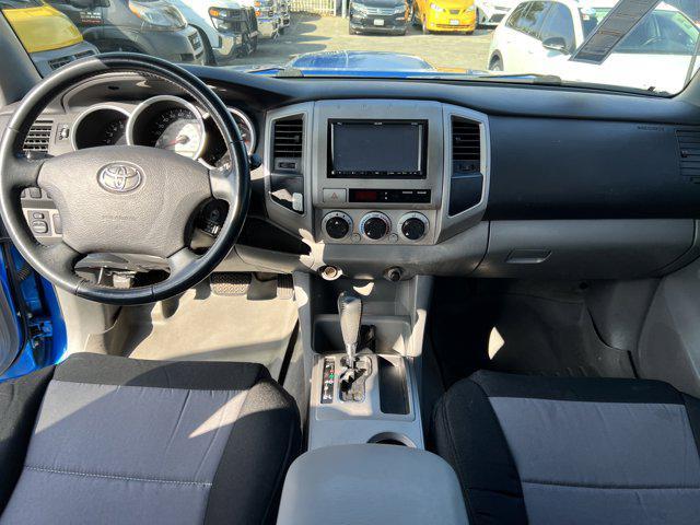Photo of 2006 Blue Toyota Tacoma