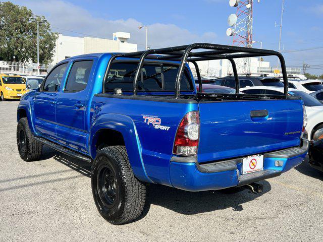 Photo of 2006 Blue Toyota Tacoma