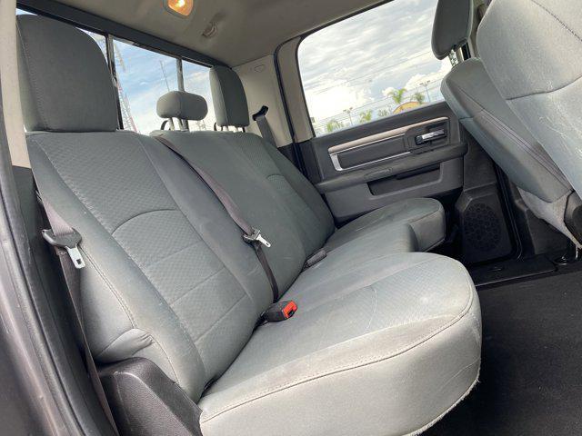 Photo of 2019 Brilliant Black Crystal Pearlcoat RAM 1500