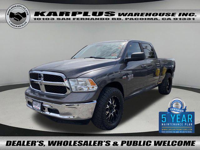 Photo of 2019 Brilliant Black Crystal Pearlcoat RAM 1500
