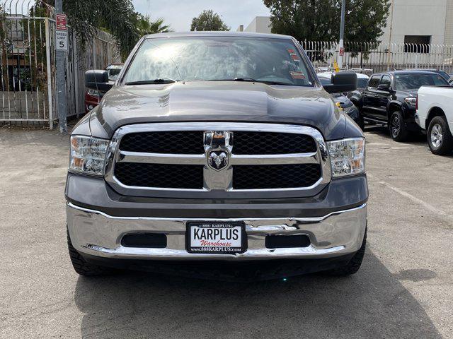 Photo of 2019 Brilliant Black Crystal Pearlcoat RAM 1500