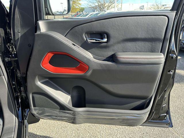 Photo of 2025 Super Black Nissan Frontier