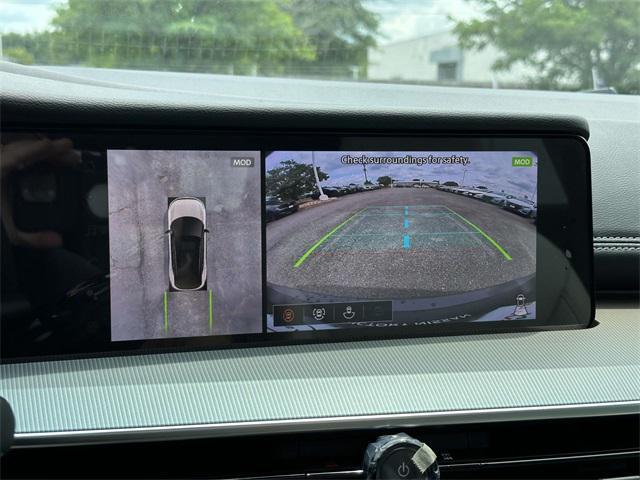 Photo of 2025 Super Black Nissan Murano