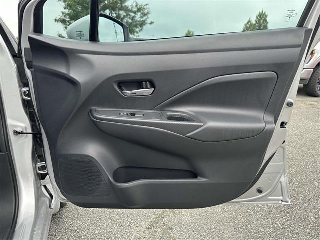 Photo of 2025 Brilliant Silver Metallic Nissan Versa